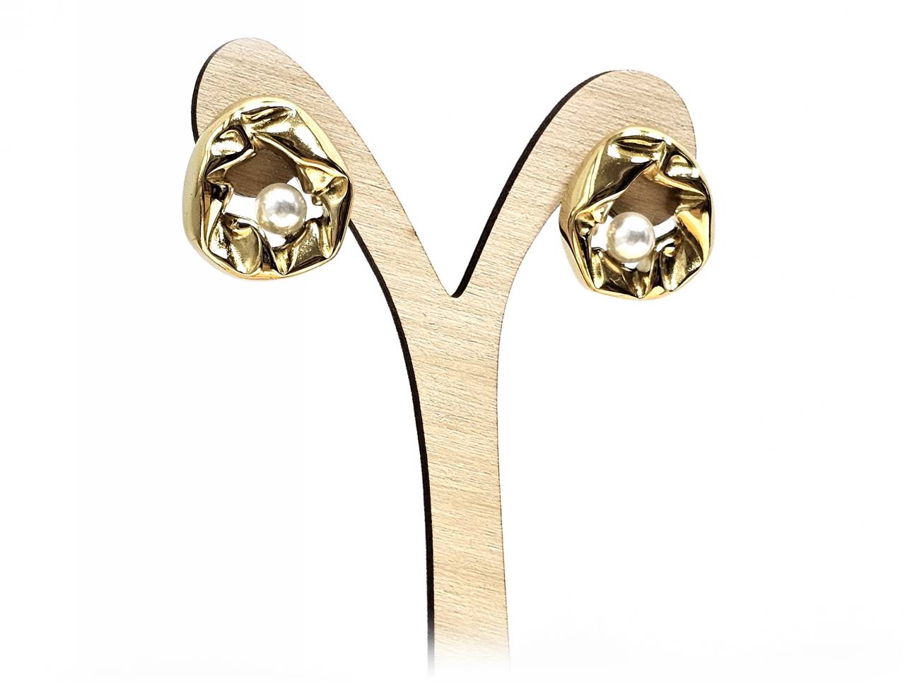 Χρυσά Ασύμμετρα Σκουλαρίκια με Μαργαριτάρι και Πτυχωτή Υφή | 2512-301X