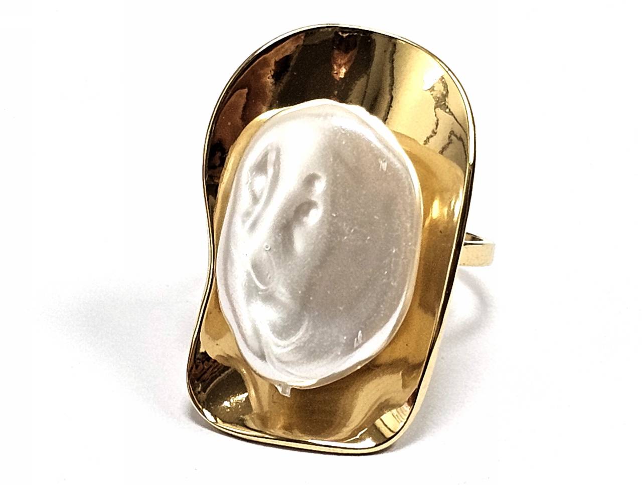 Γυναικείο Δαχτυλίδι με Ασύμμετρη Χρυσή Βάση και Λευκό Διακοσμητικό Στοιχείο | 2512-423X