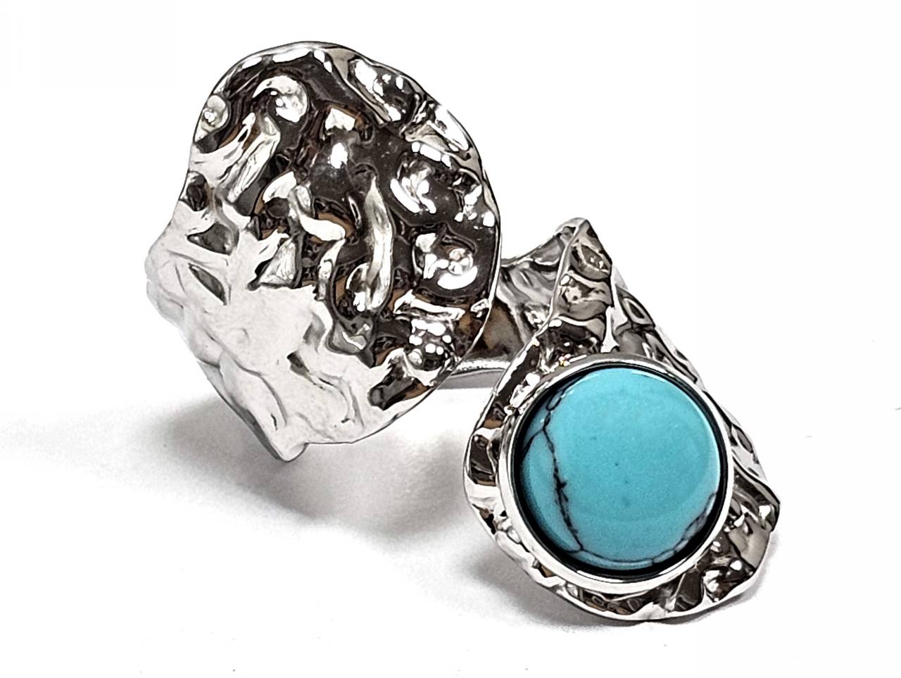 Γυναικείο Δαχτυλίδι με Ακανόνιστη Επιφάνεια και Γαλάζια Οβάλ Πέτρα | 2512-411A