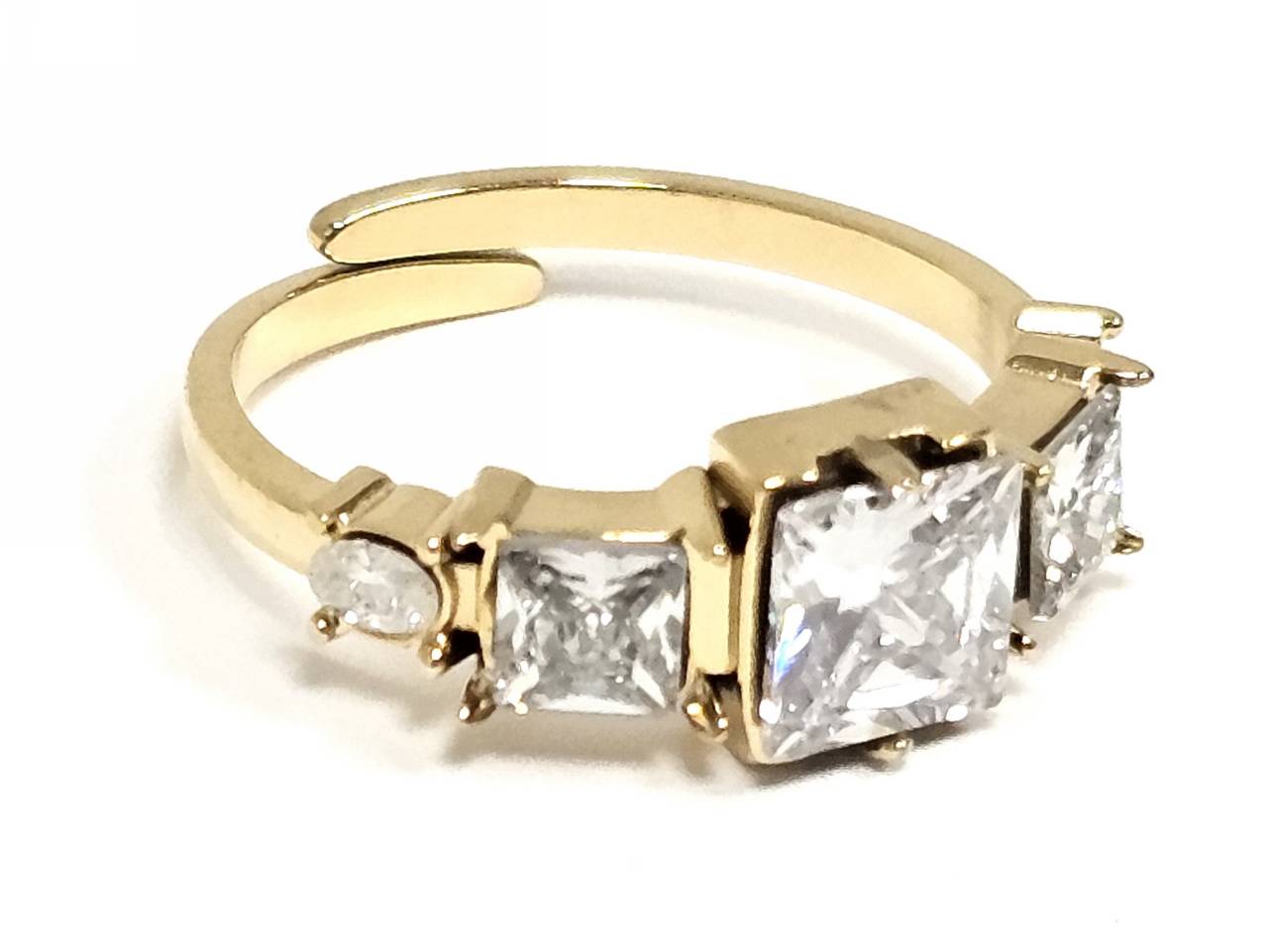 Δαχτυλίδι Ατσάλι 316L, με στρας σε χρώμα Χρυσαφί