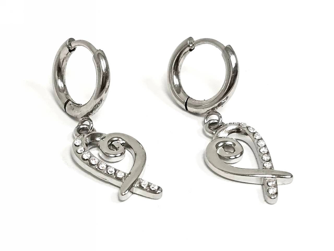 Σκουλαρίκια Ατσάλι 316L, κρίκος με καρδιά και στρας σε χρώμα Ασημί