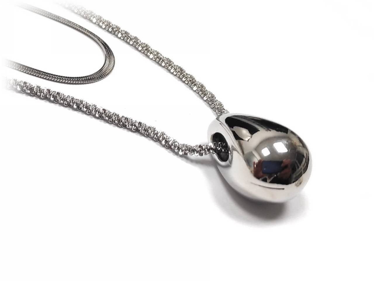 Ασημί Κολιέ με Κρεμαστό Σχήμα Σταγόνας | 2331-511A