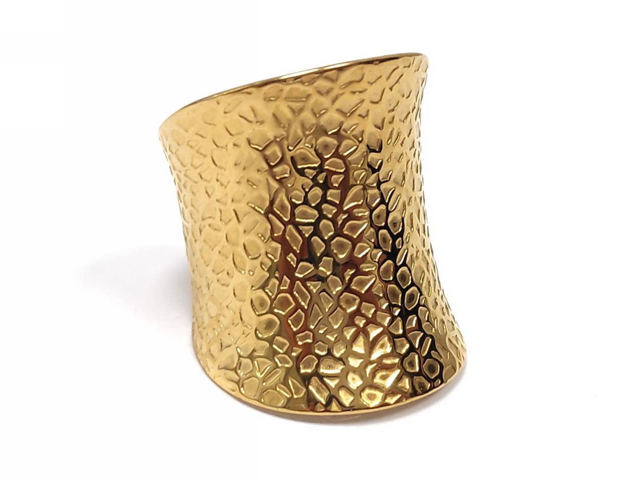 Γυναικείο Χρυσό Δαχτυλίδι με Φαρδιά Σφυρηλατημένη Επιφάνεια | 2412-004X