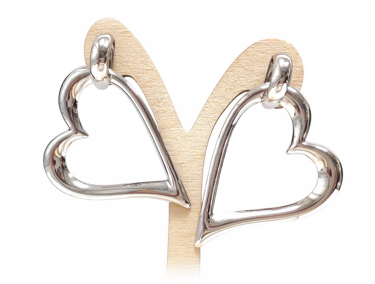 Κομψά Γυναικεία Σκουλαρίκια Καρδιά από Ασήμι με Λεία Ολοκλήρωση | 2412-125A