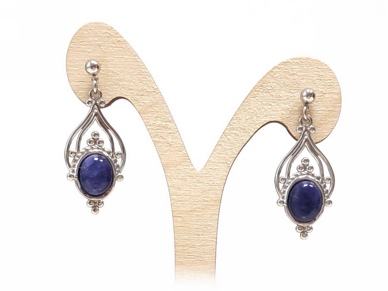 Κομψά Ασημένια Σκουλαρίκια με Οβάλ Λίθο Λαπις Λαζούλι και Διάτρητο Μοτίβο | 2412-158A