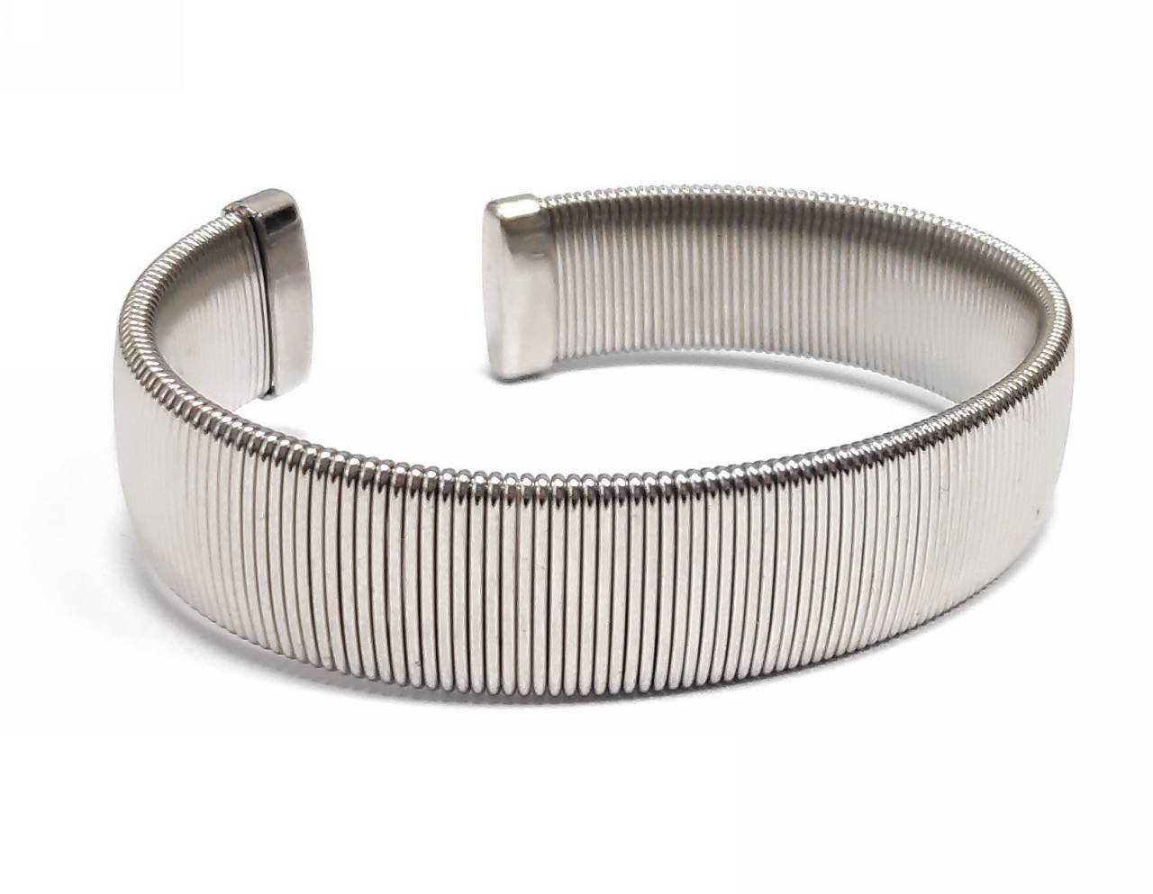 Μοντέρνο Ασημένιο Βραχιόλι Ελαστικής Σχεδίασης με Λεπτές Ραβδώσεις | 2412-204A