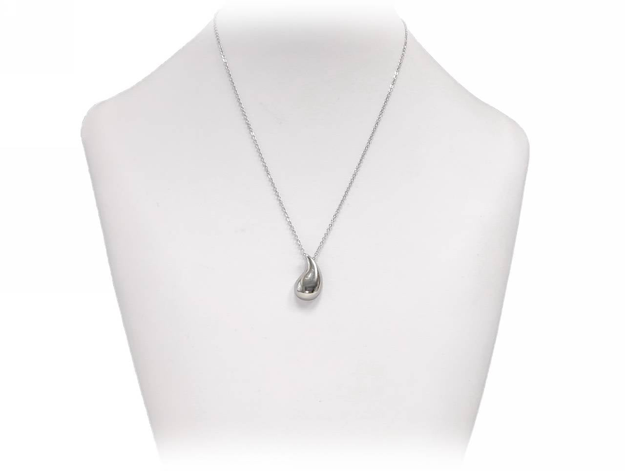 Κολιέ με Ασημένιο Μενταγιόν σε Σχήμα Σταγόνας - Μοντέρνος Σχεδιασμός | 2412-507A