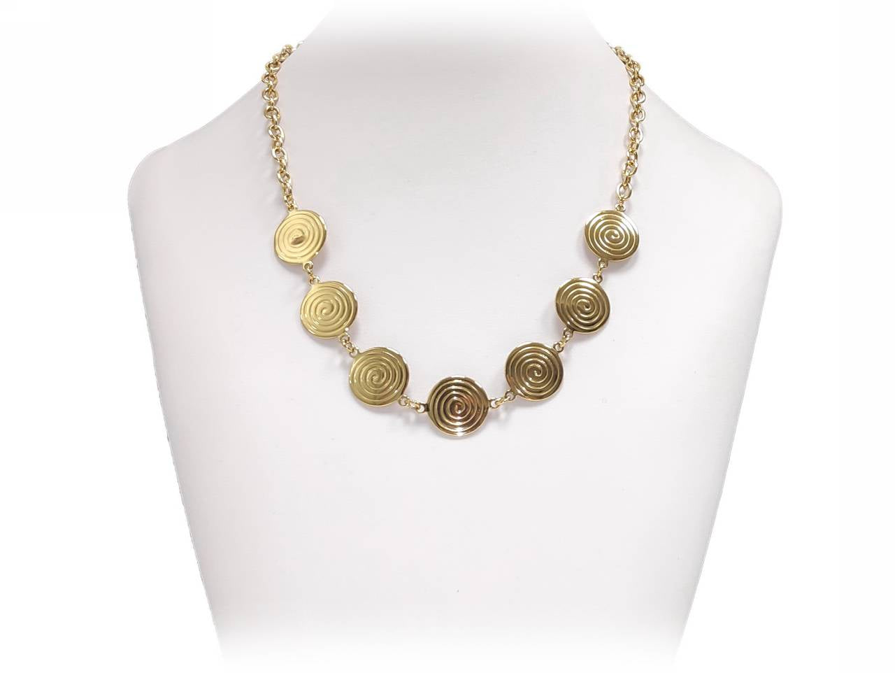 Κολιέ Γυναικείο Σπειροειδές Σχέδιο με Λαμπερά Χρυσά Κομμάτια και Αλυσιδωτές Συνδέσεις | 2412-532X