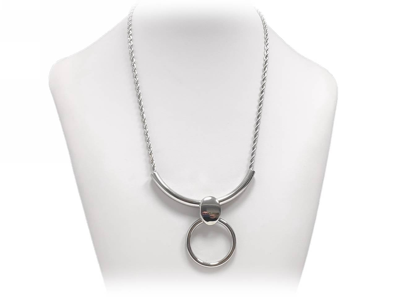 Μοντέρνο Γυναικείο Κολιέ με Κινητό Κρίκο και Λαμπερό Μεταλλικό Σχέδιο | 2412-534A