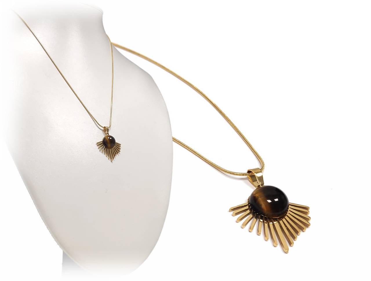 Μίνιμαλ Χρυσαφί Κολιέ με Στρογγυλό Κεχριμπαρένιο Επίκεντρο και Ηλιακά Μεταλλικά Στοιχεία | 2412-562X