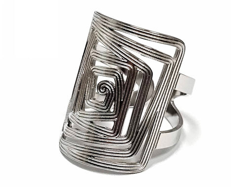 Γυναικείο ασημένιο δαχτυλίδι με γεωμετρικό σχέδιο ομόκεντρων ορθογωνίων