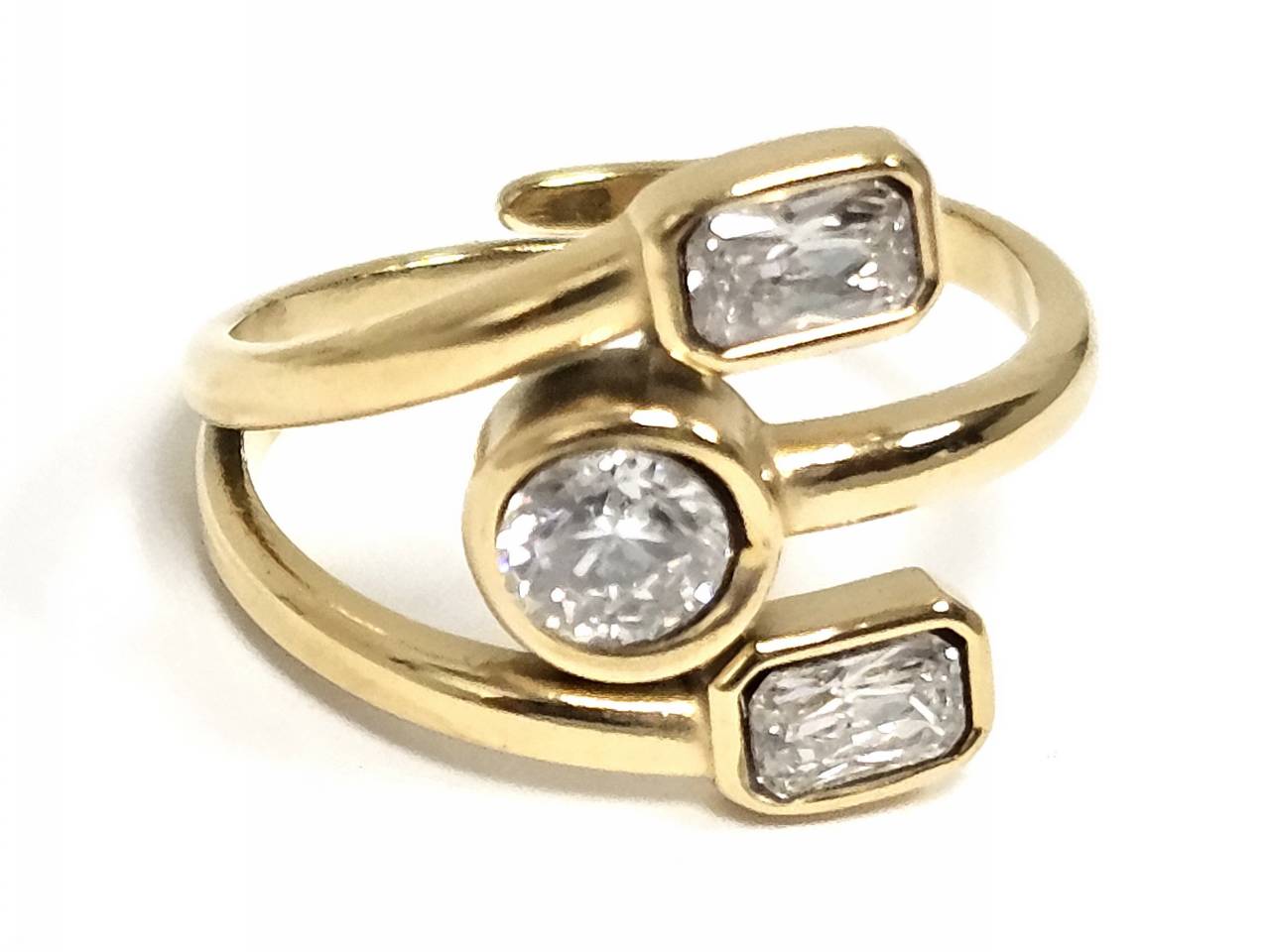 Δαχτυλίδι Ατσάλι 316L, με στρας σε χρώμα Χρυσαφί