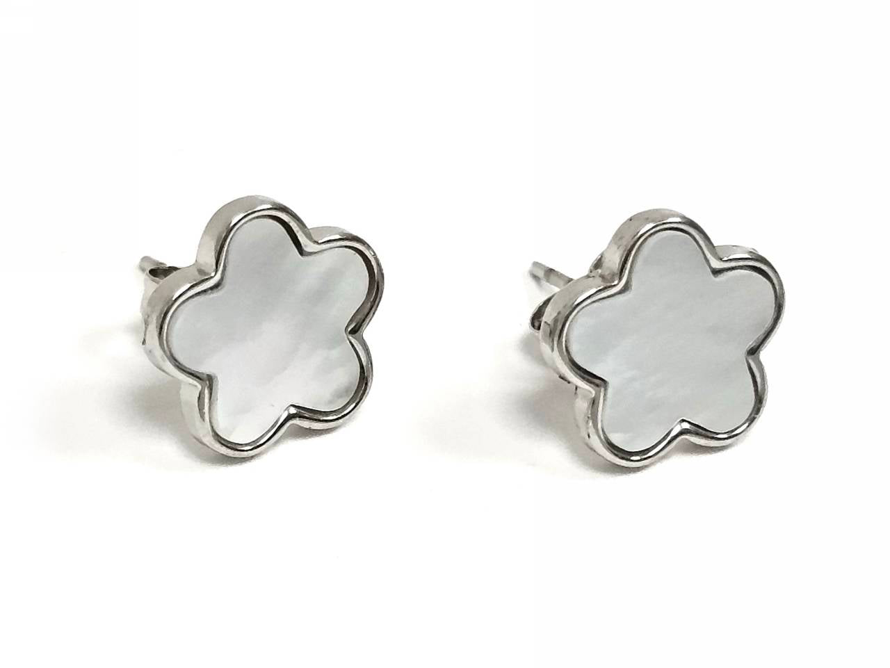 Σκουλαρίκια Ατσάλι 316L, λουλούδι με φίλντισι σε χρώμα Ασημί