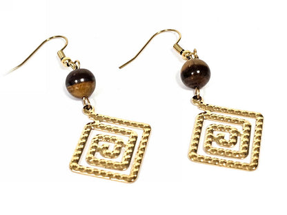 Γυναικεία Χρυσά Ατσάλινα Κρεμαστά Σκουλαρίκια με Μάτι Τίγρης και Σχέδιο Μαίανδρου | 2613-225X